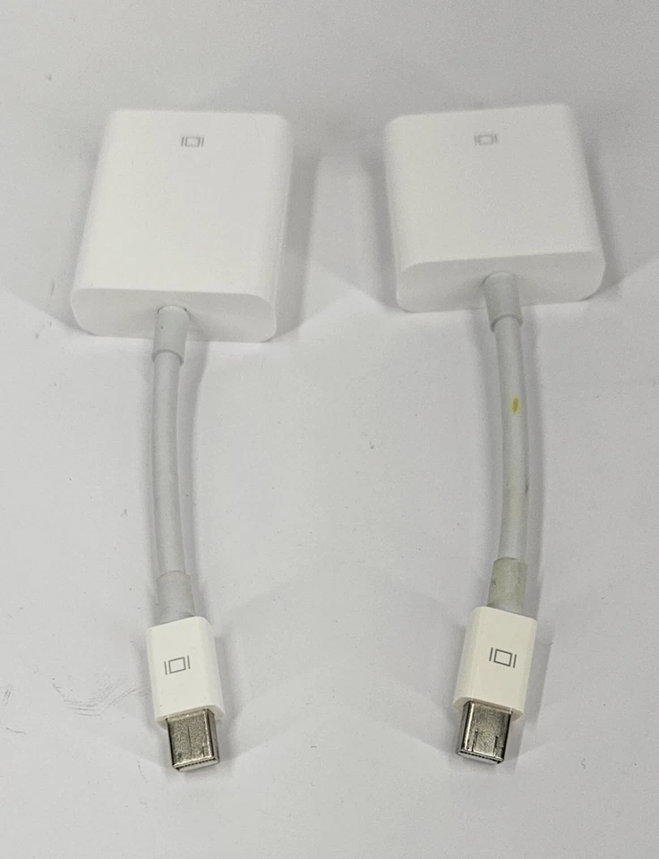 Bundle of Apple Mini DisplayPort Adapters A1305 DVI And A1307 VGA - Image 2 of 4