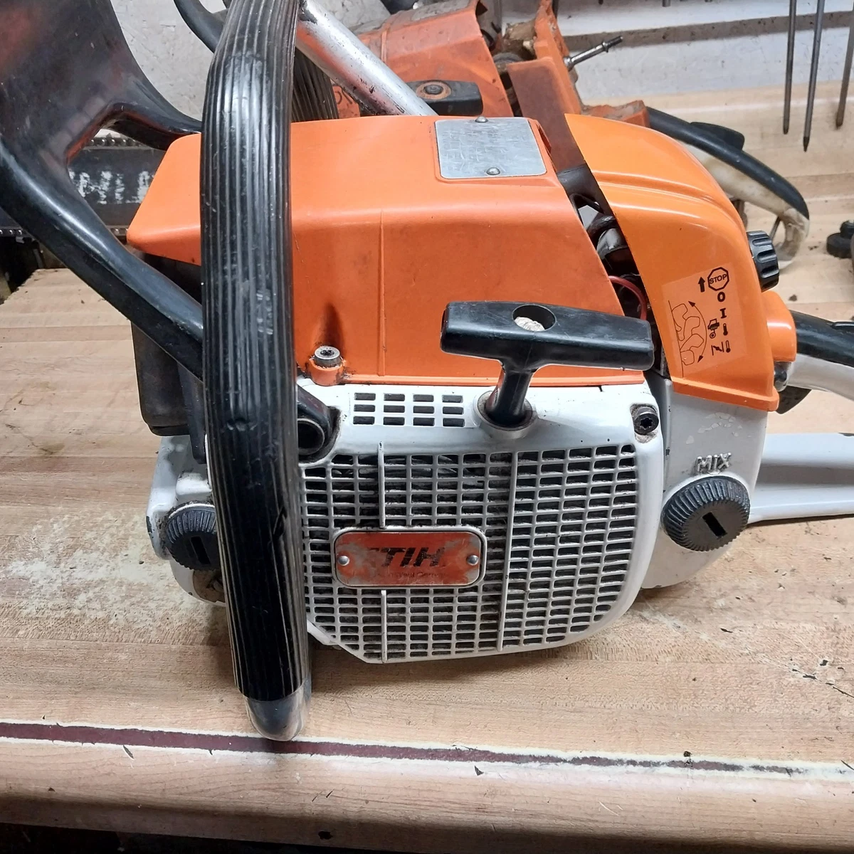 STIHL/スチール エンジンチェーンソー 038AVMEQ/マグナム 【公式通販】