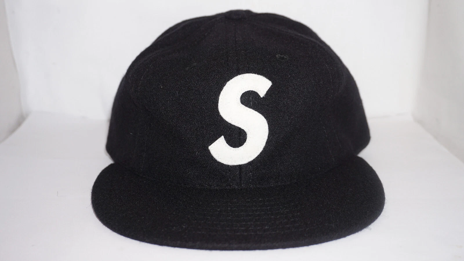 Supreme neuf S noir SS23 taille 7 1/2