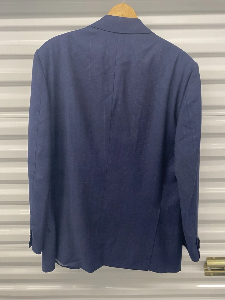 Cesare Attolini Check Navy Suit Cashmere Wool  Men’s Suit  - Image 2 of 4