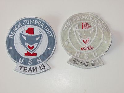 b8235 Vietnam US Navy Beach Jumper Unit 1 team 13 IR25E