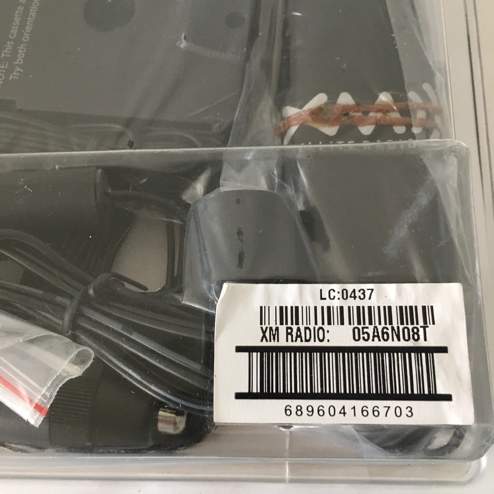 Sirius XM Roady XT Satellite Radio Delphi 10177 Home & Car Kit - Image 4 of 4