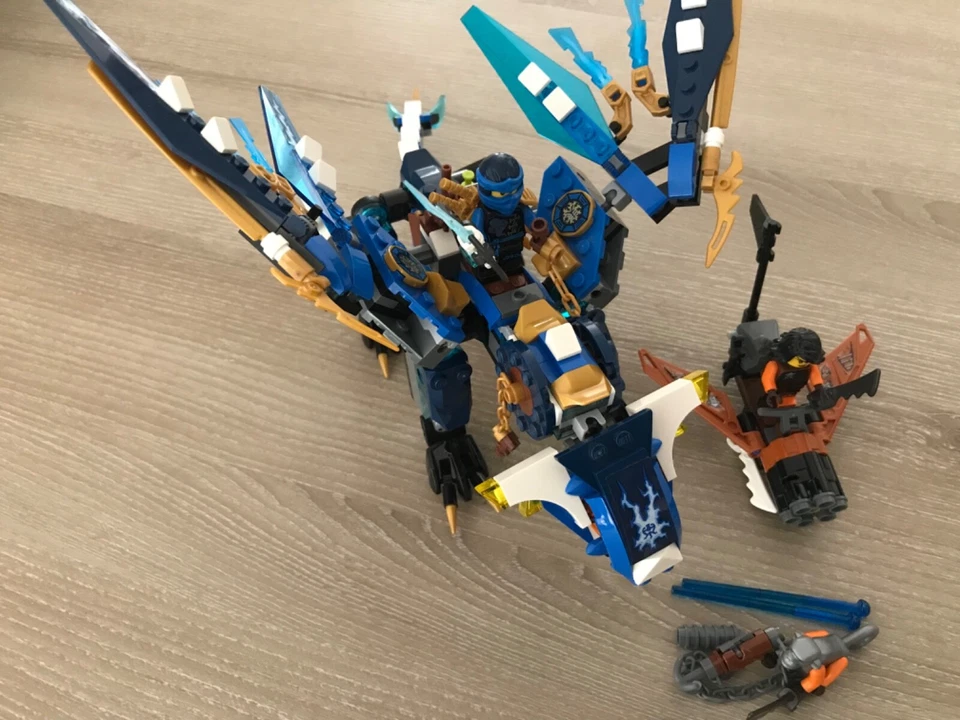 LEGO Ninjago 70602 Jay's Elemental Dragon, photo 1 sur 5