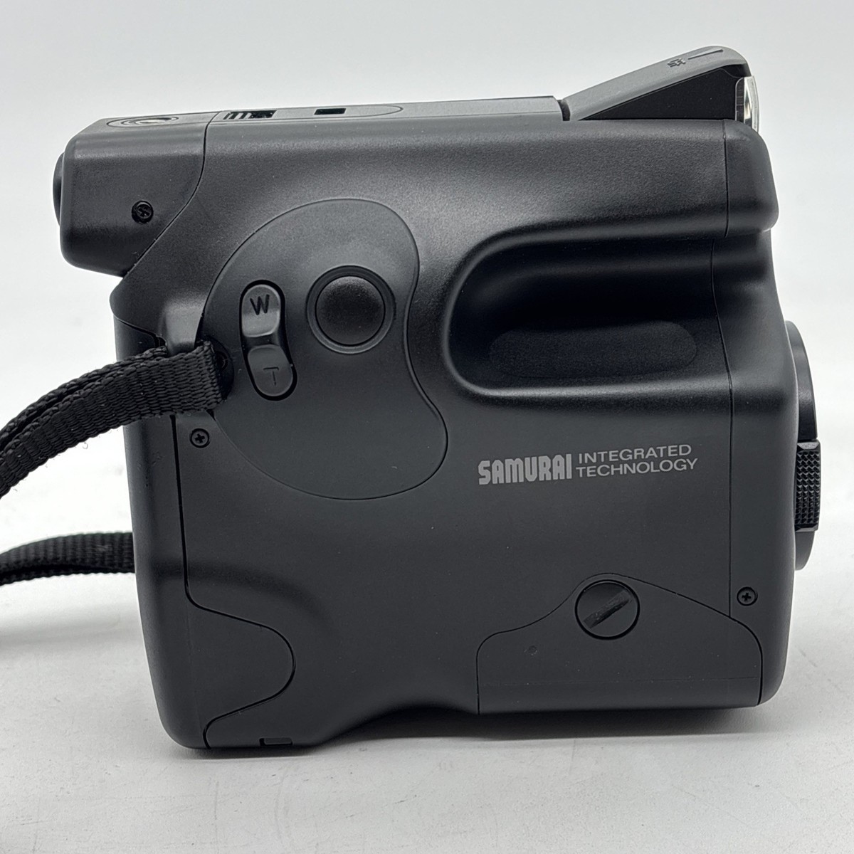 Yashica Kyocera Samurai Z Half-Frame 35mm Film Camera Nonworking
