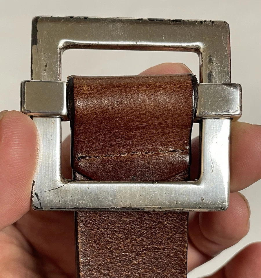 Kenneth Cole NY Cinturón Web Mujer’s Talla M Cuero Marrón Cuadrado Hebilla Plateada Foto 3 de 4