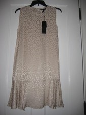 NEW BCBG MaxAzria Size XXS Beige Silk Animal ...