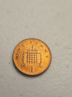 イギリス　1ポンド　ピエフォー　1999年 One Penny 1999 UK GB Coin Elizabeth II 1 P British | eBay