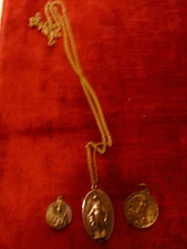 ANTIQUE RELIGIOUS ITEMS NECKLACE & TWO PENDANTS