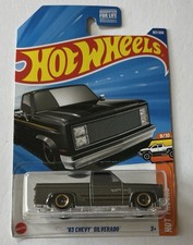 2025 Hot Wheels 157 Hot Trucks '83 Chevy Silverado Q Case Gray
