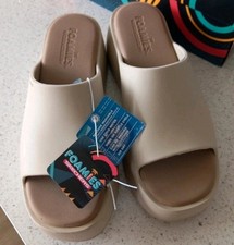Ladies Skechers Foamies Size 7. Brand New