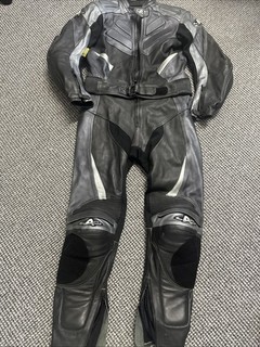 Akito Motorbike Suit Bodyguard Black Leather One piece Size 44/54 t9762 G