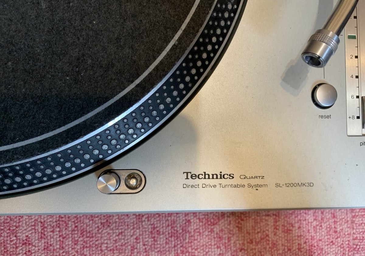 Technics SL-1200MK3D Silver Turntable Direct Drive DJ 100V