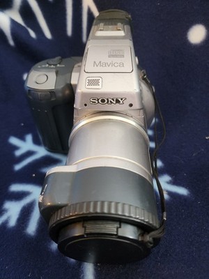 Sony Mavica MVC-CD1000 2.1MP Compact Camera 10x Zoom MPEG Movie USB 2.5''