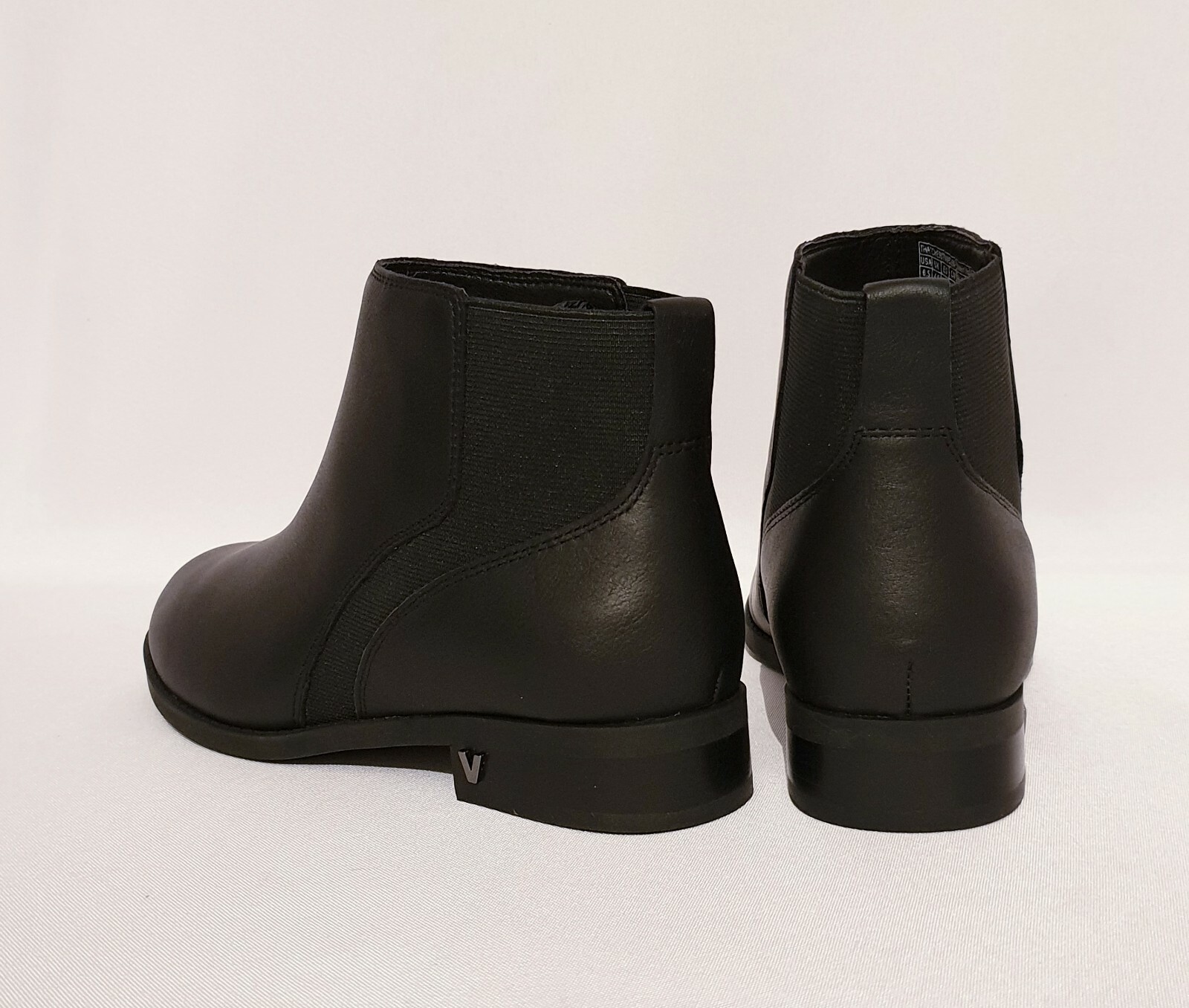 VIONIC THATCHER BLACK LEATHER ORTHOTIC 