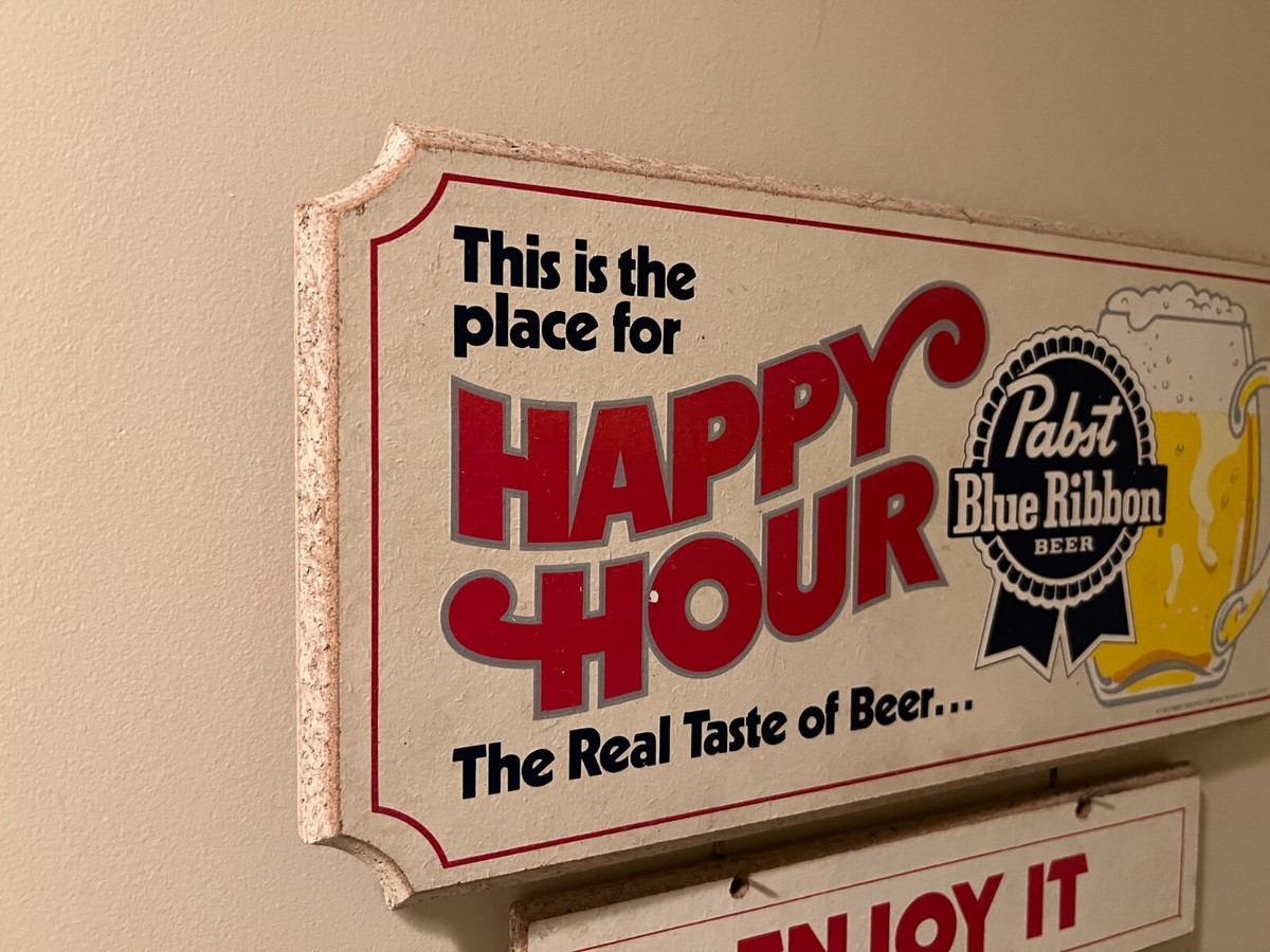 Vintage 1983 Dated Pabst Blue Ribbon Beer 