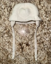VINTAGE WHITE KNIT NEWBORN BABY OR DOLL BONNET HAT