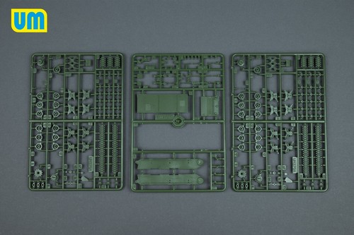 1/72 UM 227 Armored troop-carrier M7 Kangaroo plastic model kit - Picture 6 of 6