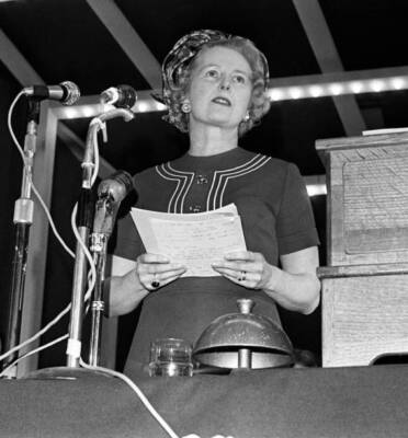 Mrs Margaret Thatcher, Secretary of State for Education and Sc- 1972 Old Photo 1