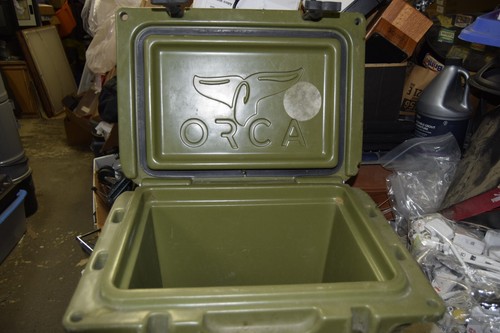 Vintage! ORCA 20 QT Cooler- Olive Green with Steel Handle - Picture 8 of 16
