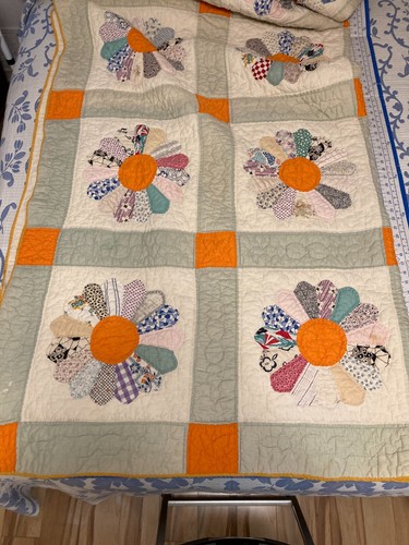 Vintage Hand Sewn Quilt Dresden Plate Design 83" x 82" Country Rustic - Picture 8 of 10