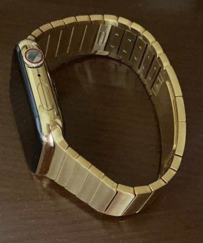 24K Gold Plated Apple Watch Series 7 - Afbeelding 3 van 3
