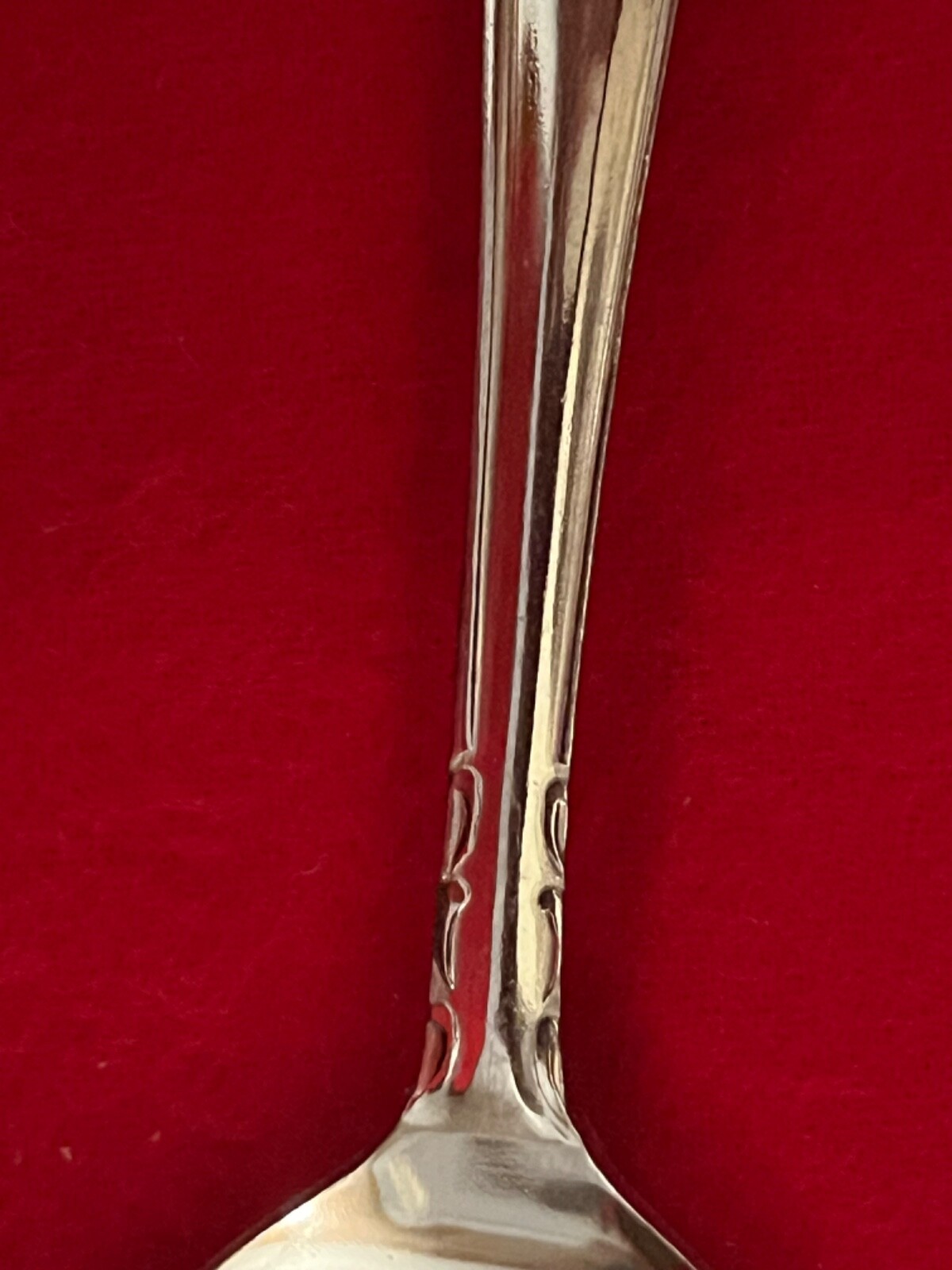 Oneida Japan Deluxe Round Crème/Bouillon Soup Spoon Glossy Stainless 6