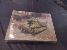 ICM 35336 1:35 FCM 36 WWII French Light Military Tank Model Kit