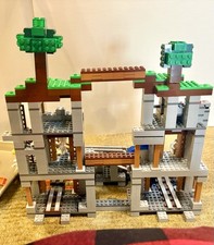 Lego Minecraft Set 21118 Usato - Mancano 2 Minifigure