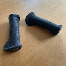 SQlab Lenker-Griffe Modell 710 für MTB TOUR & TRAVEL + TREKKING schwarz Original