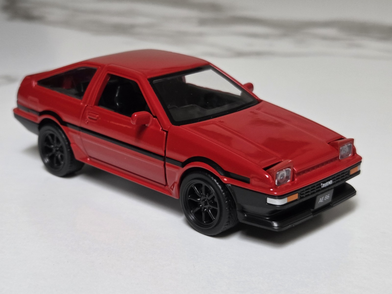 Red 1986 Toyota AE86 RHD 1:32 Friction Powered Model Car JDM