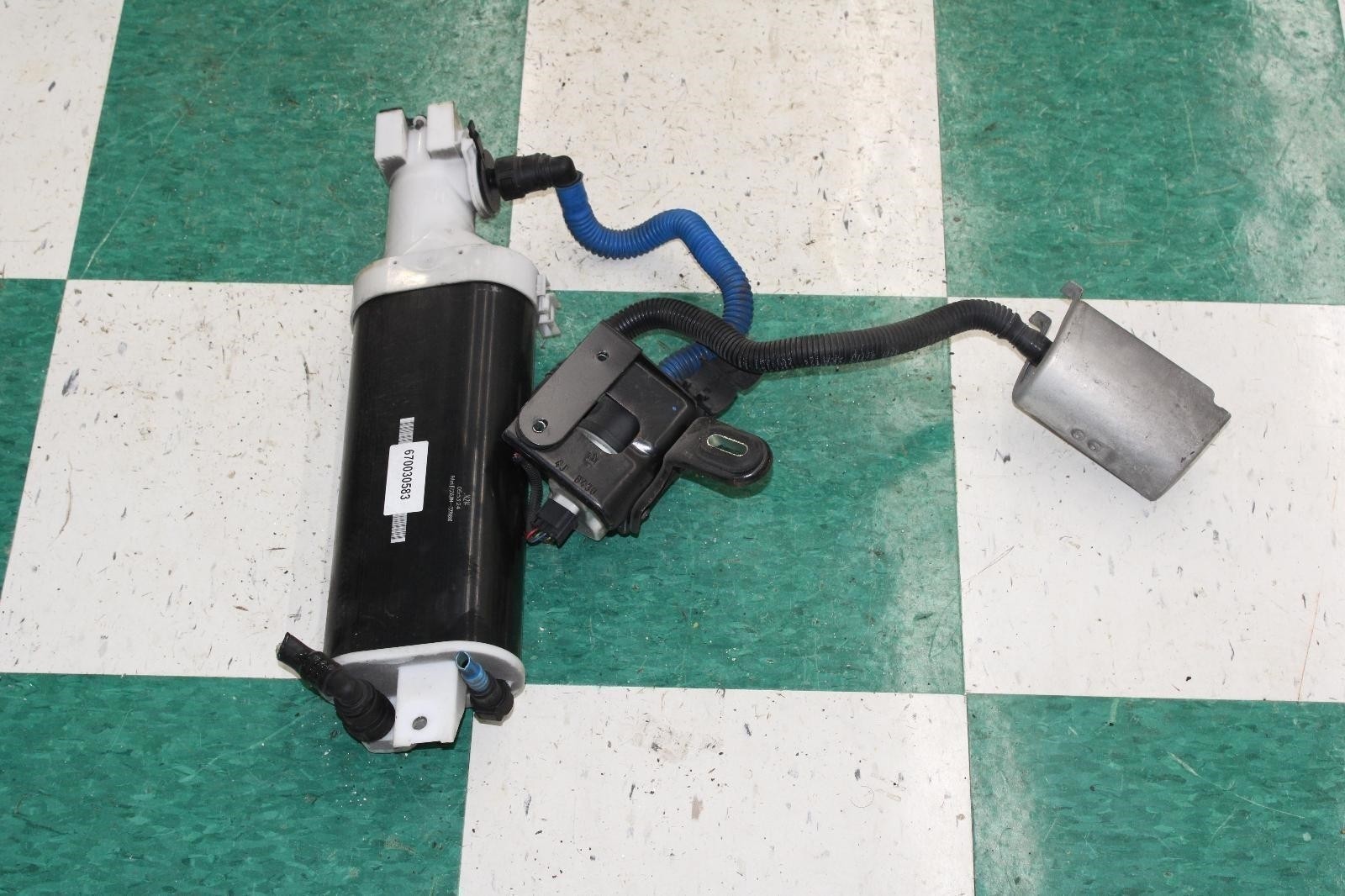 Maserati Ghibli 2014-2017 Fuel vapor filter Charcoal
