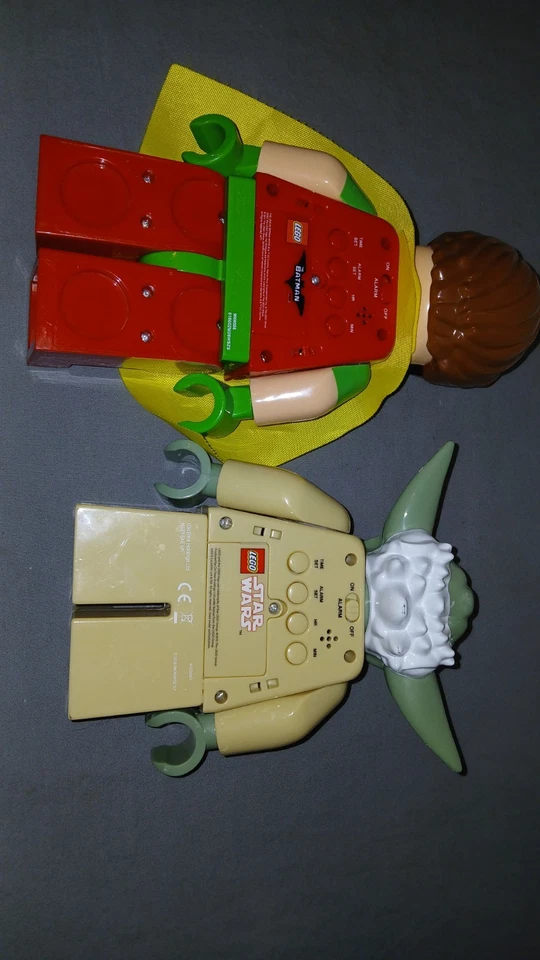 9英寸蝙蝠侠电影罗宾和7英寸星球大战尤达乐高时钟 — 第 2/4 张图片