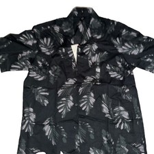 Uniqlo Shirt Men Size M Palm Leave Button Up Short Sleeve Black Leaf Summer Gift