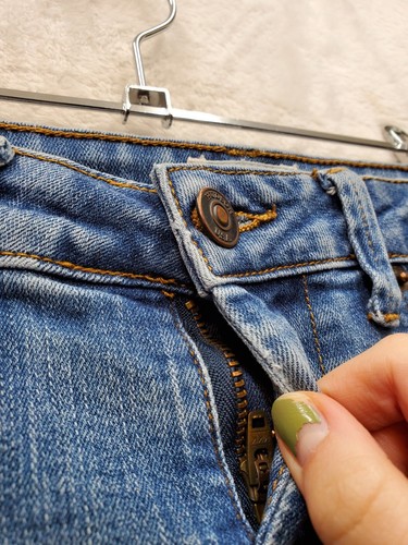 Hudson Jeans Girls Sz 10 Blue Medium Wash Denim Ripped Cotton Pockets Skinny Leg - Picture 6 of 13