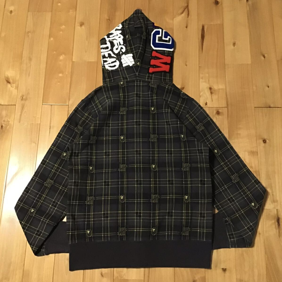 BAPE × Undefeated Check shark full zip hoodie A Bathing Ape Size S