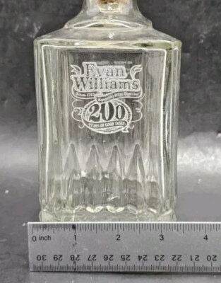 ウイスキー Evan Williams 200th Anniversary Decanter Evan Williams 1783-1983 200th Year Anniversary Bourbon