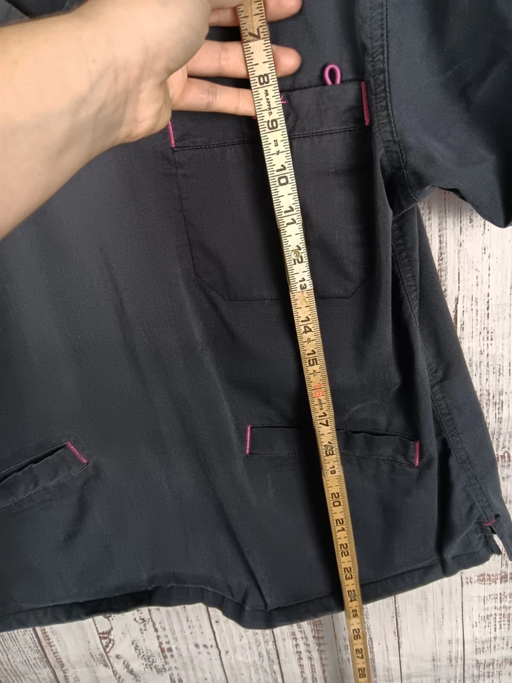 Blusa Médica Med Couture Táctil Cuello en V Azul Estaño 2 Bolsillos Delanteros Foto 4 de 4