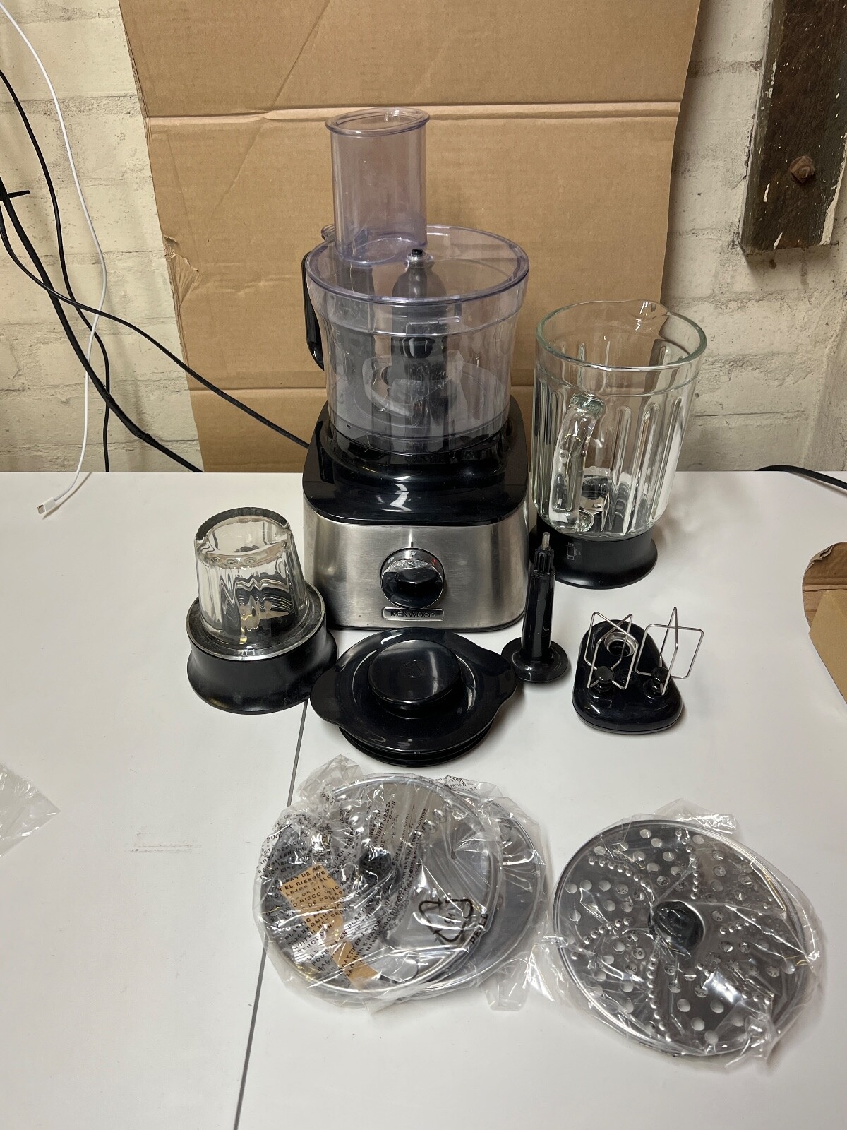 Kenwood MultiPro Compact Food Processor 2.1L Bowl 1.2L Blender FDM302SS