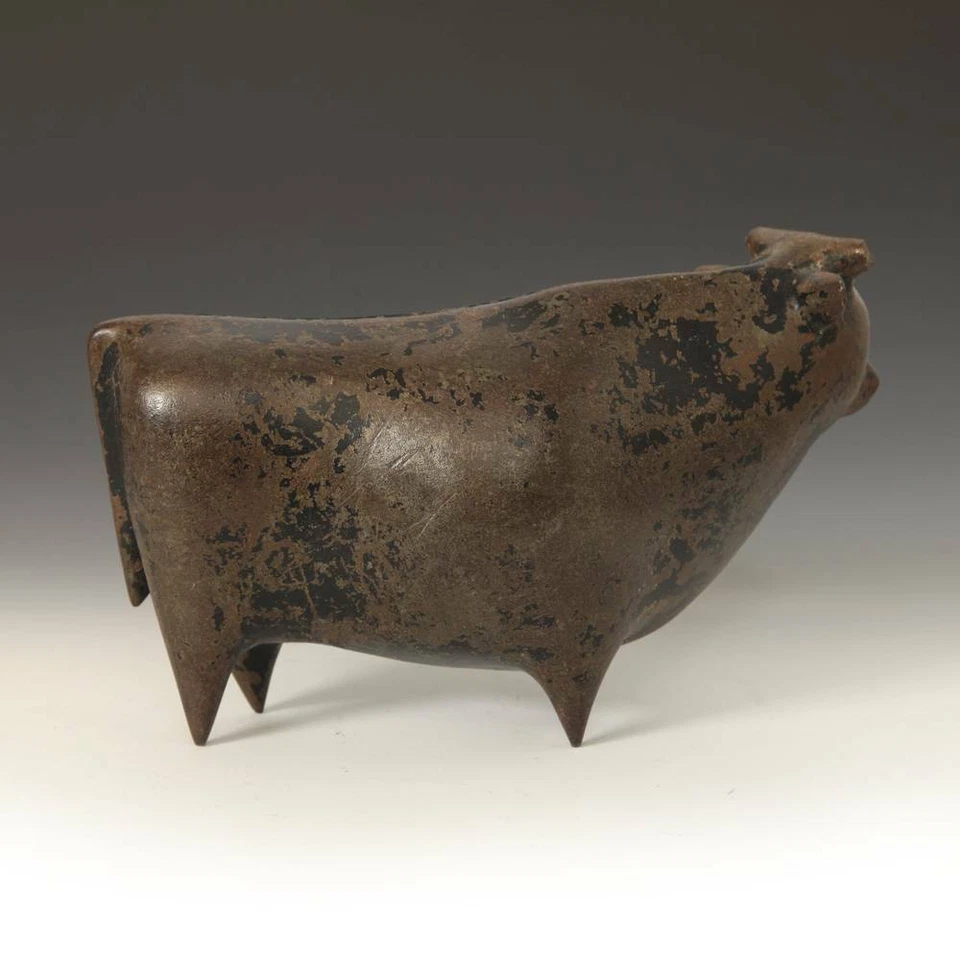 ESCULTURA JAPONESA DE HIERRO FUNDIDO VINTAGE VACA ARTE DECORATIVO JAPÓN SIGLO XX. Foto 4 de 4