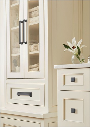 Amerock BP36761 Appoint 7-9/16" Center to Center Handle Cabinet - Bronze - Bild 11 von 12