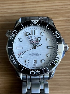 OMEGA Seamaster Professional Diver 300M Co-Axial White Dial 43.5mm Box