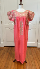 XL San Antonino Maxi Dress, Oaxaca Mexican dress. hand Embroidered. Silk Threads