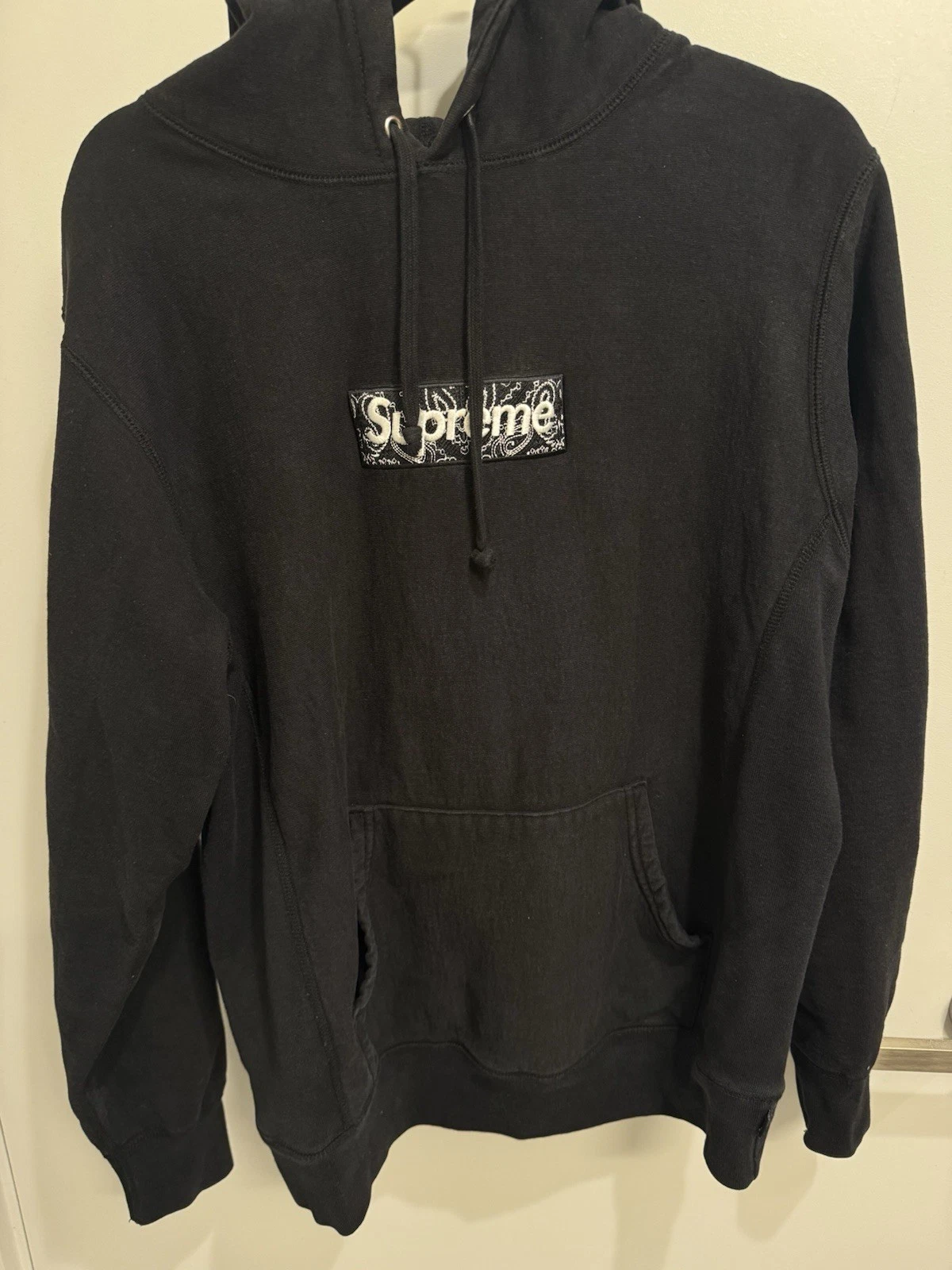 Felpa con cappuccio Supreme Bandana Box 2019 logo Paisley nera media