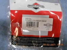 Genuine OEM Briggs & Stratton 555723 Cylinder Head Gasket