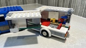 LEGO CITY VAN AND CARAVAN 60117 Complete Set (no Box or Instructions)