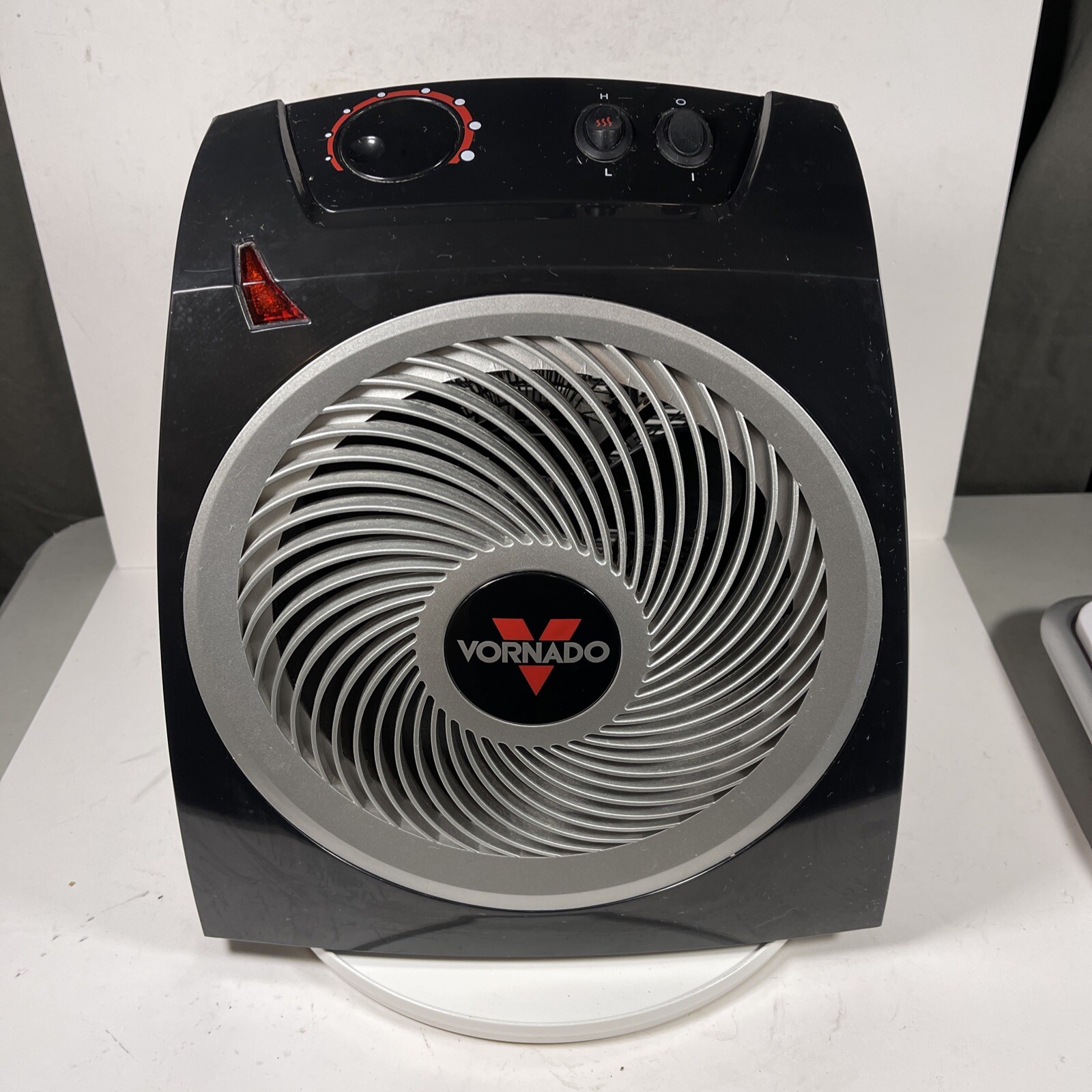 Vornado VH200 1500W Whole Room Space Heater with 3 Heat Settings - Black |  eBay