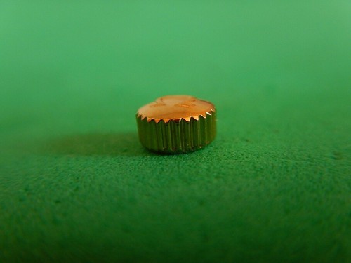 OMEGA AUFZUGSKRONE GELBGOLD PLATTE CROWN Ø 4,55 mm STAB 0,9 Thick 2,6 - Bild 3 von 4