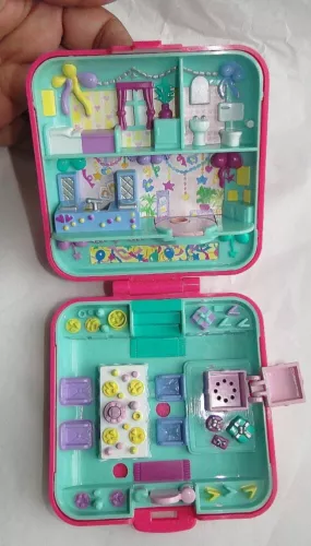 1989 Polly Pocket Bluebird PARTYTIME SURPRISE Pink Square Compact ONLY #135