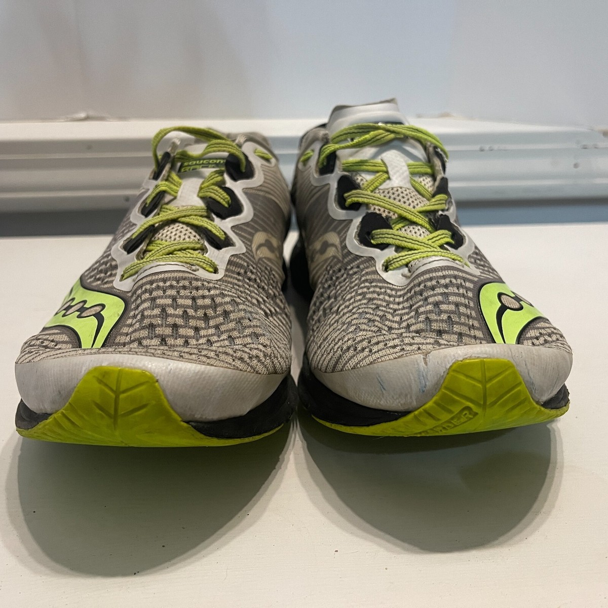 Saucony Type A8 Green/White Mens Running Shoes *No Insoles*