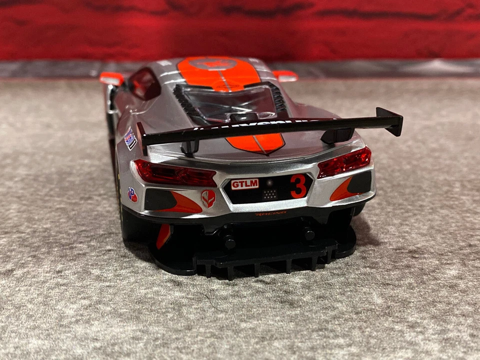 Chasis, estuche y tapa plateada analógica 1/32 Advance SCX Corvette CR8 - con luces - nuevo Foto 4 de 4